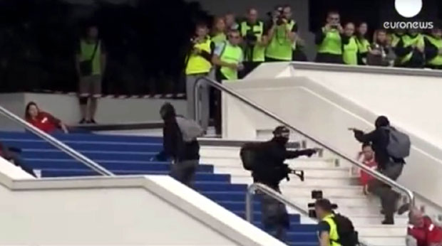 Траже бомбе на Кроазети